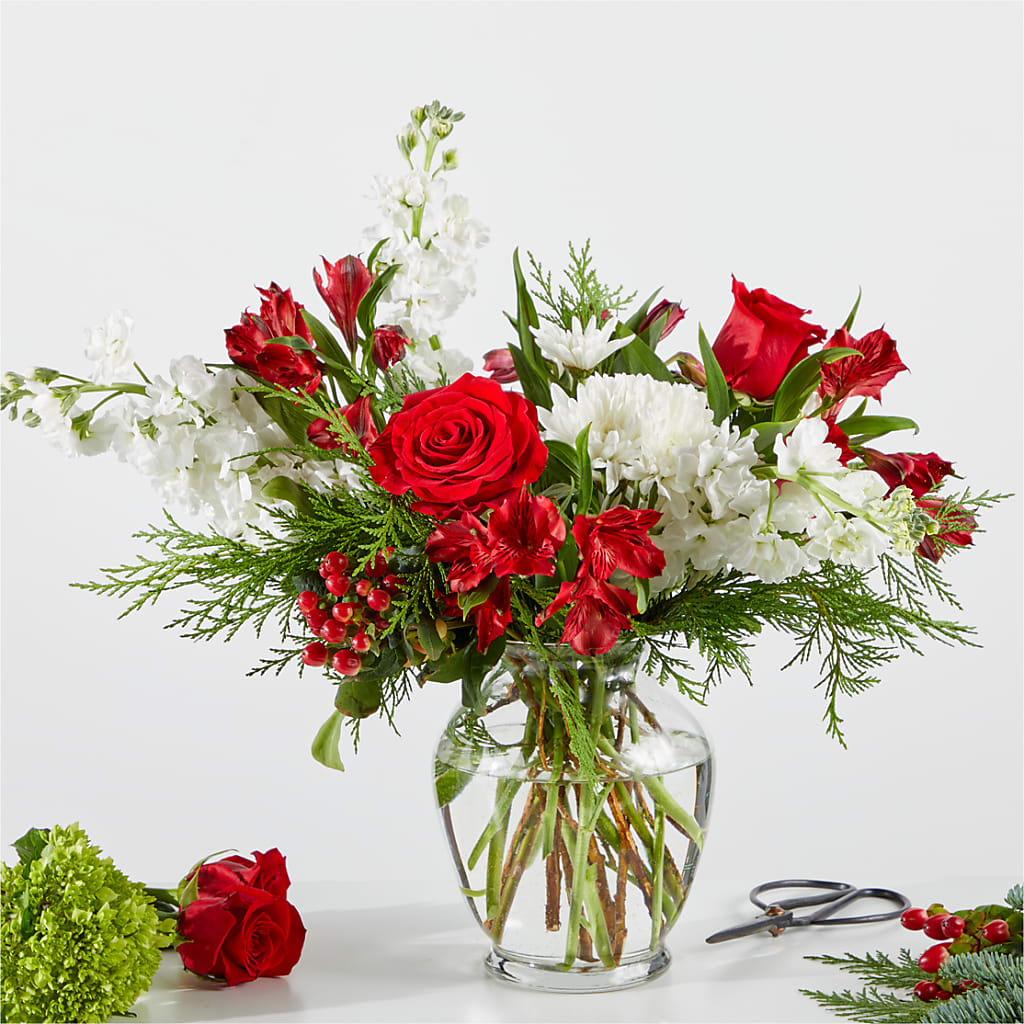 Merry Moment Bouquet – A Florist Original – Bloom Balloon Llc, Newark DE