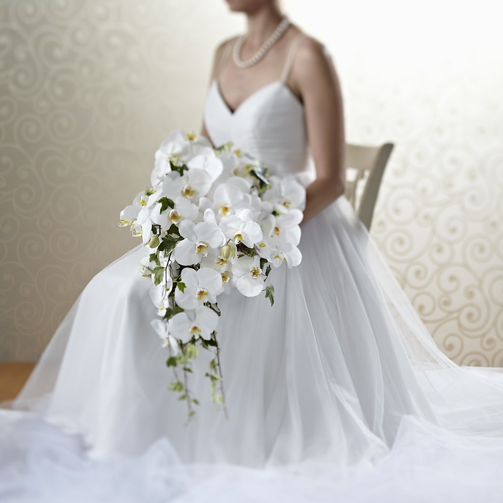 Classic White Bouquet – Bloom Balloon Llc, Newark DE