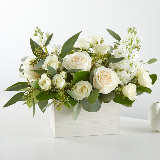 Fresh Linen Box Bouquet –  Bloom Balloon Llc, Newark DE