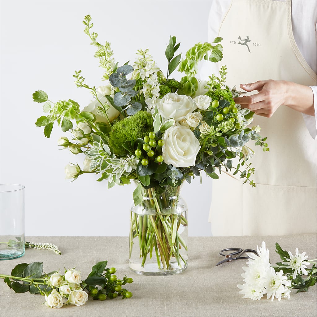 Irish Garden - A Florist Original –  Bloom Balloon Llc, Newark DE