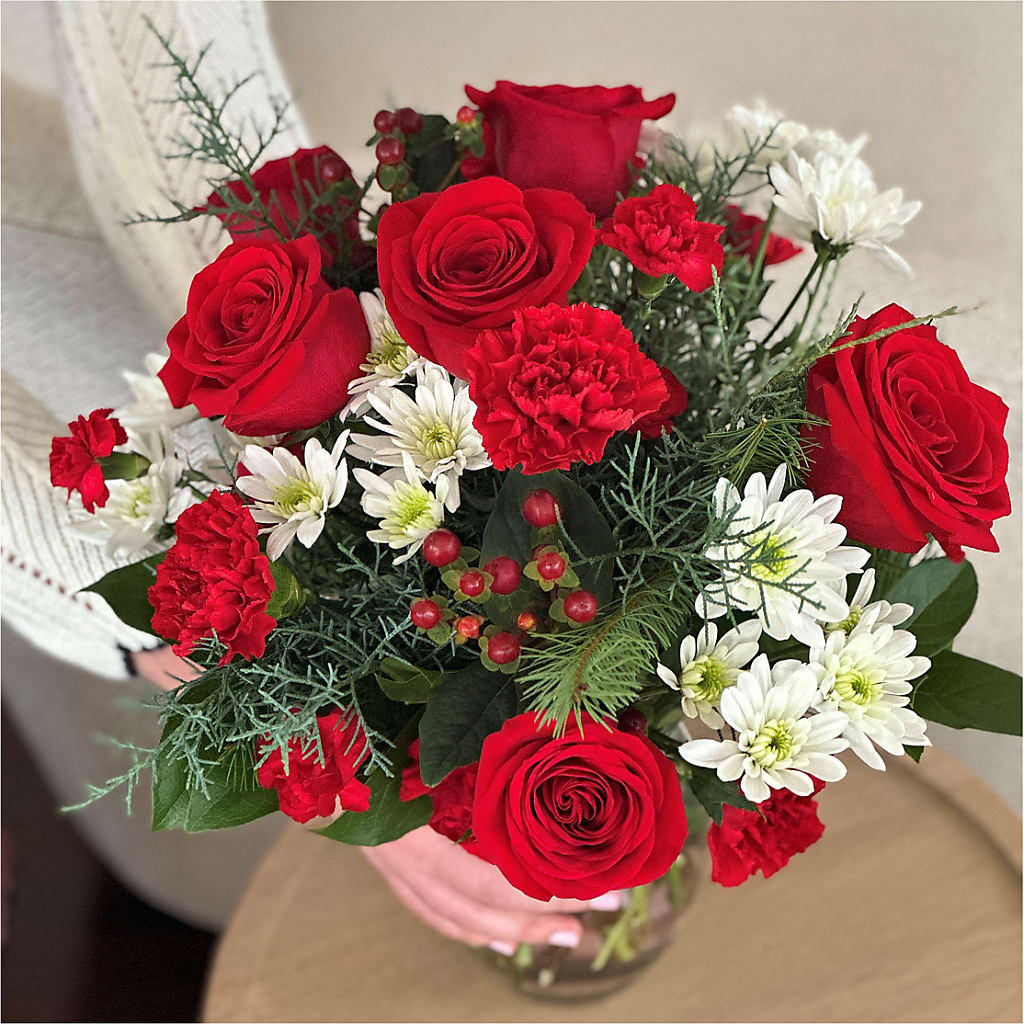 Seasonal Magic Bouquet –  Bloom Balloon Llc, Newark DE