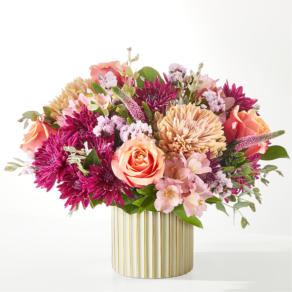 Berry Cobbler Bouquet with Ivory Vase –  Bloom Balloon Llc, Newark DE